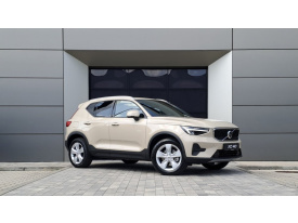 Volvo XC40 B3 CORE AT7 FWD