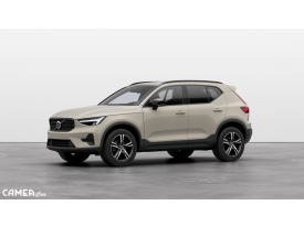 VOLVO XC40 B3 FWD 120kW AT7 PLUS DARK Mild-Hybrid benzín rezerve