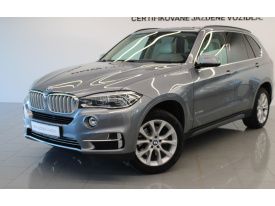 BMW X5 xDrive40d 7-miestna